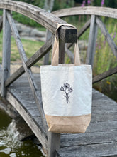 Afbeelding in Gallery-weergave laden, Totebag met geboortebloem